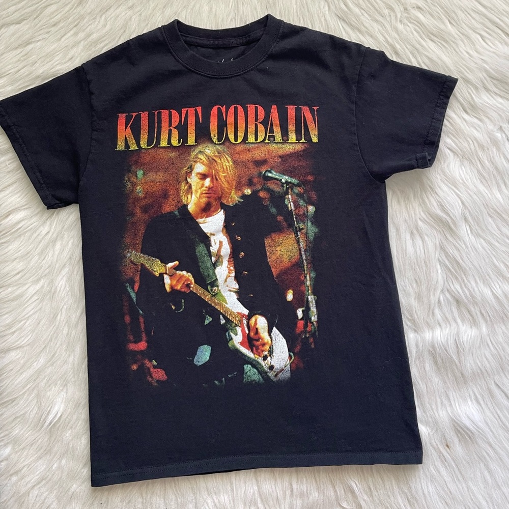 Kurt Cobain Black Short Sleeve Graphic Crew Neck T-Shirt Athleisure Size Small - Picture 4 of 7